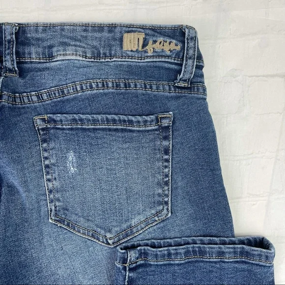 KUT from the Kloth sz10 Medium Wash Distressed Straight Leg Jeans - Picture 8 of 8